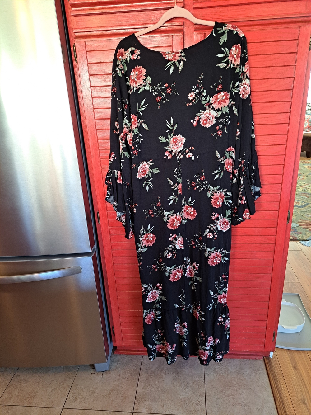 Rustty Dustty 2x Black Floral Long Sleeve Boho Maxi Dress with Pink Rose Print - Picture 6 of 6